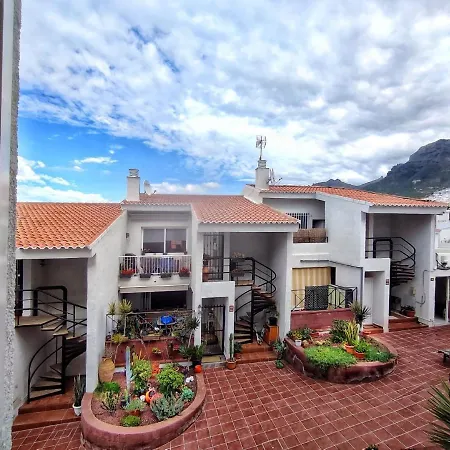 Canarias Адехе